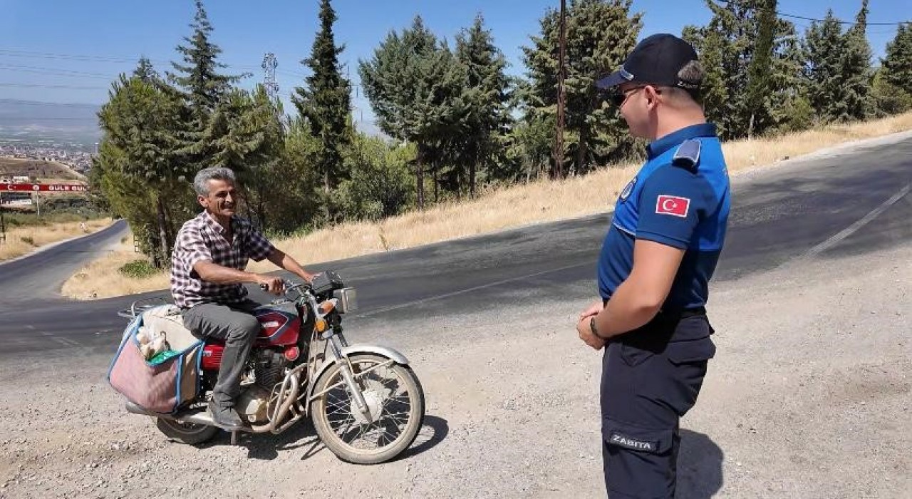 Alaşehirde zabıtalardan orman yangını nöbeti