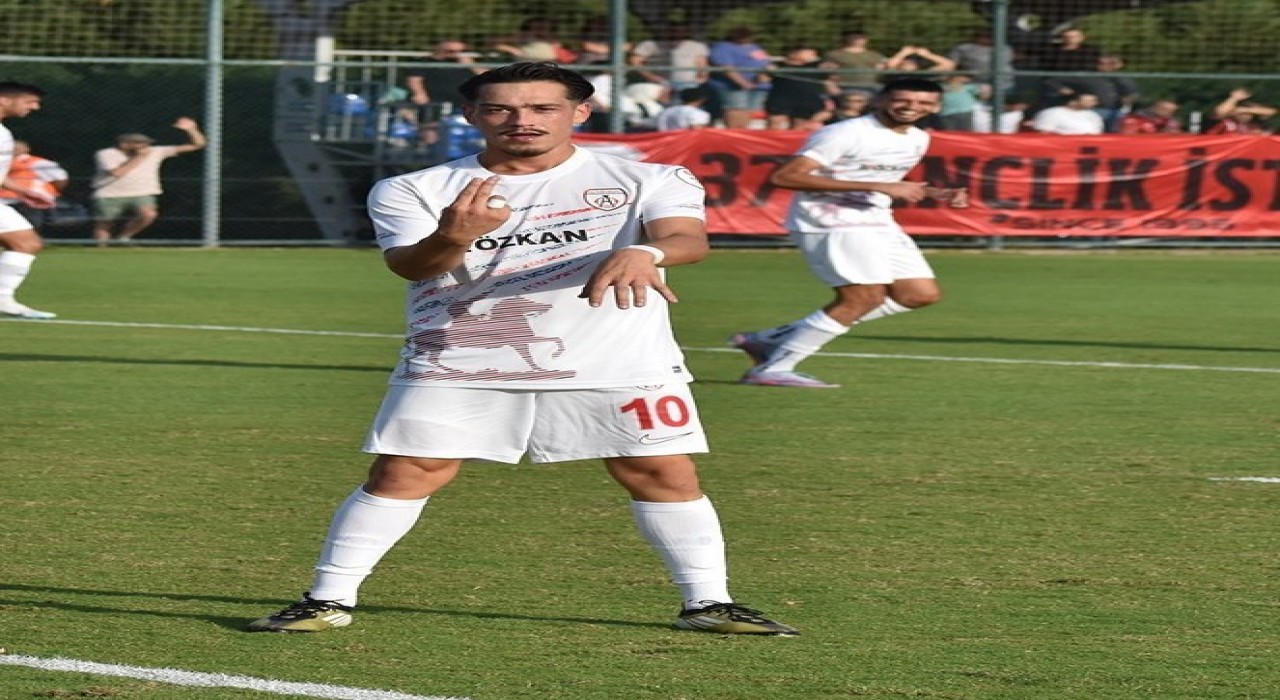 Altınorduda iki futbolcuya talip var