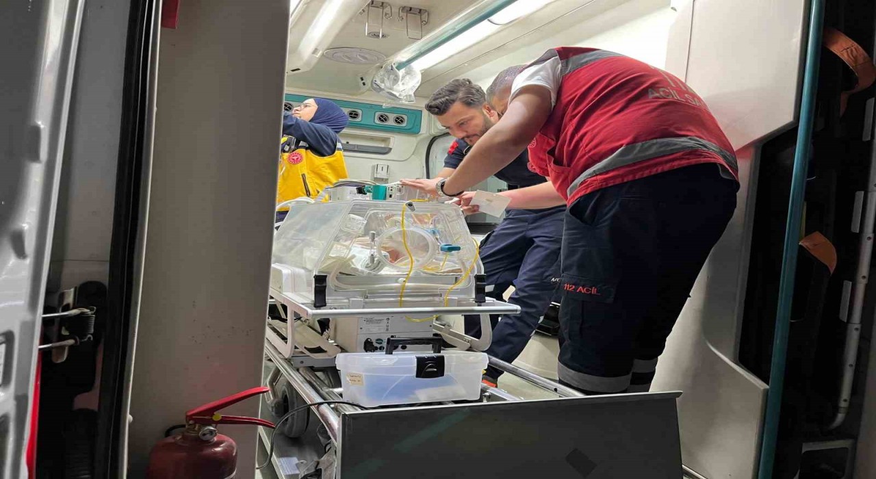 Ambulans uçak Selin bebek için havalandı