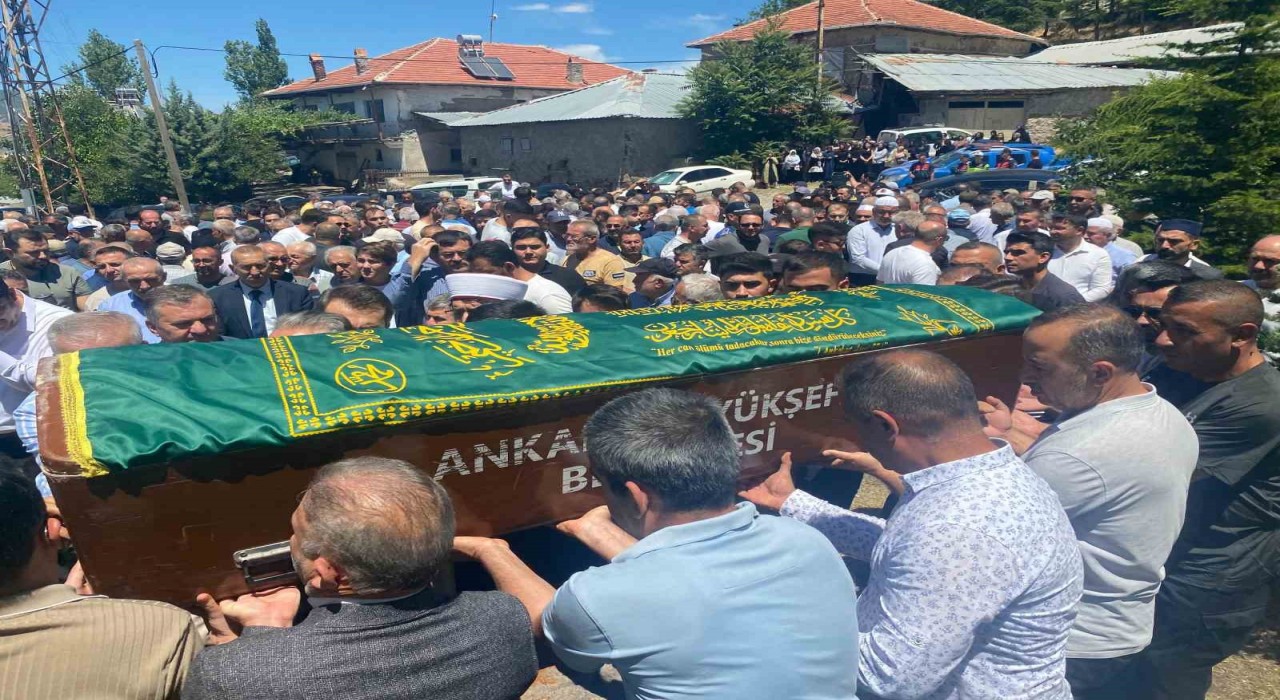 Ankarada 15 Temmuz şehidinin babası defnedildi