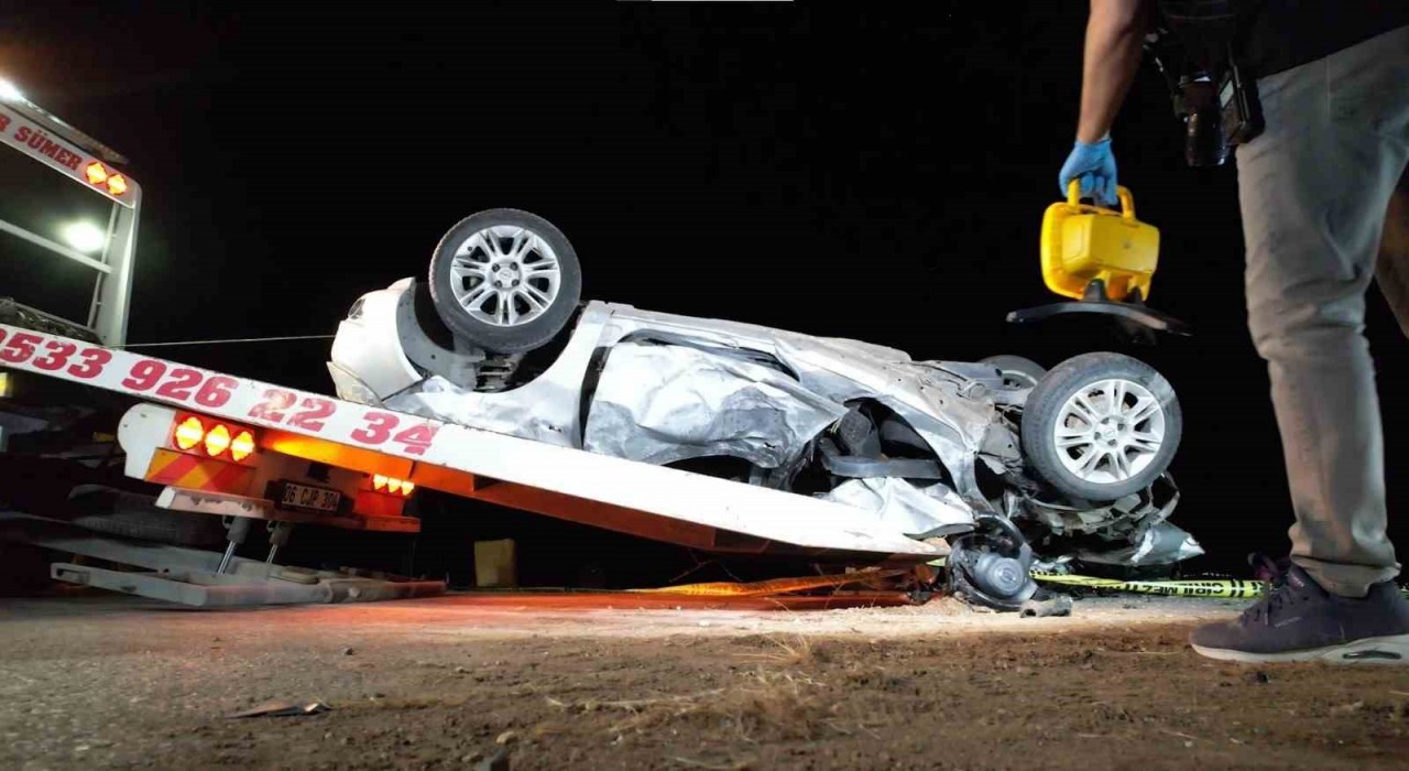 Ankarada biri çocuk üç kişinin öldüğü trafik kazasının kamera kayıtları ortaya çıktı