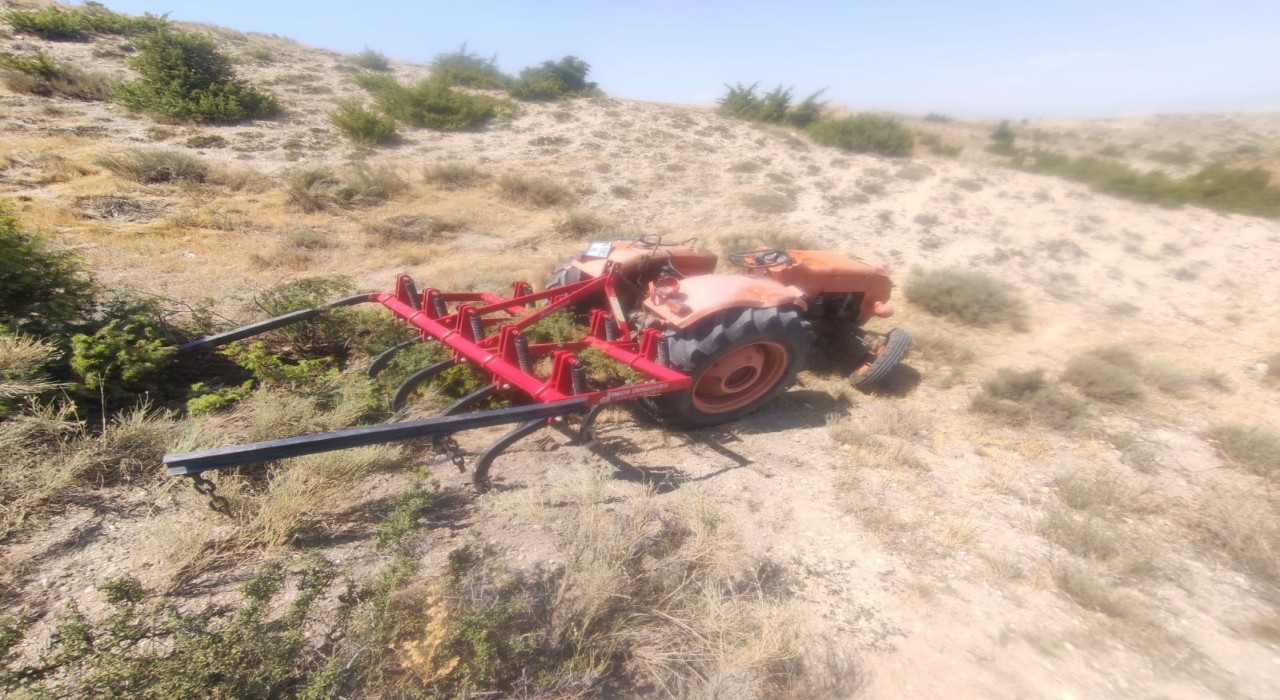 Ankarada traktör devrildi: 1 ölü