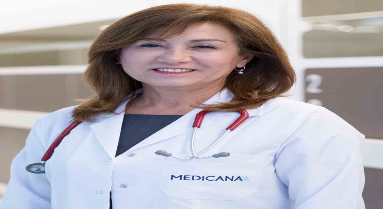 Araçta bırakılan çocuklar dakikalar içinde hayati tehlikeyle karşı karşıya