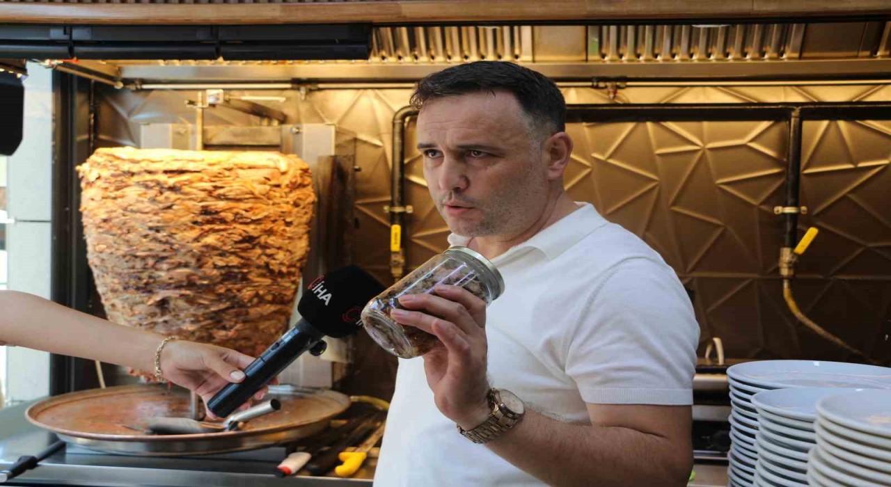 Artvinin kuzu dönerinin Rizeden kavanozlarla yolculuğu