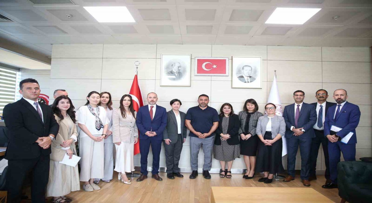 Asya Kalkınma Bankası heyetinden Gençlik ve Spor Bakanlığına ziyaret