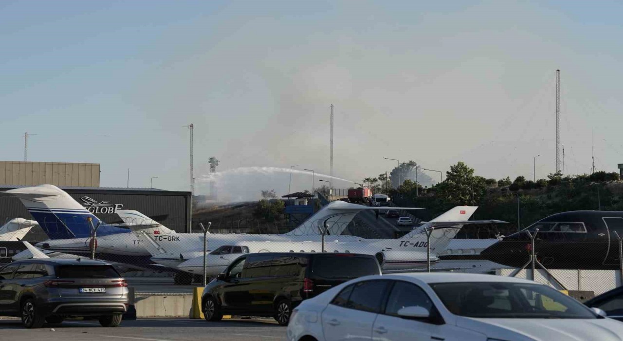 Atatürk Havalimanında yangın