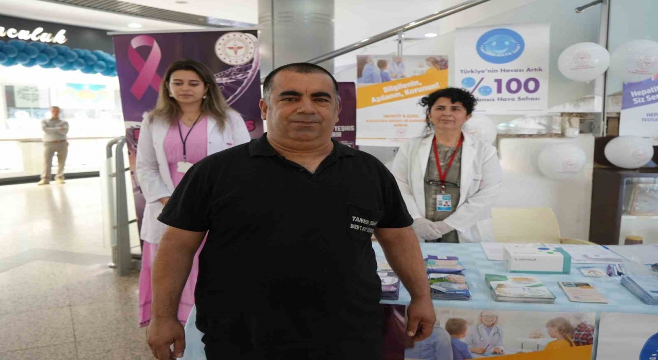 AVMdeki standı görünce karar verdi: 30 yıl sonra sigarayı bıraktı