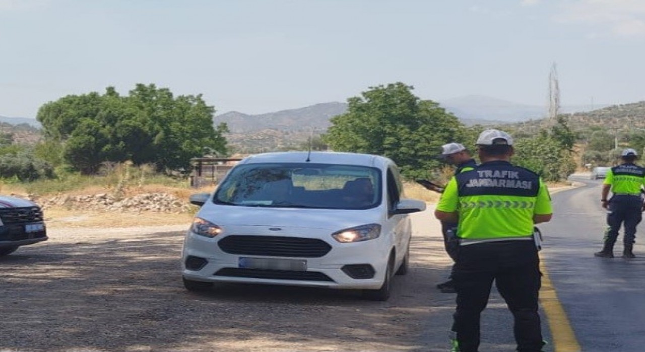 Aydında jandarma ekiplerinden huzur ve güven uygulaması
