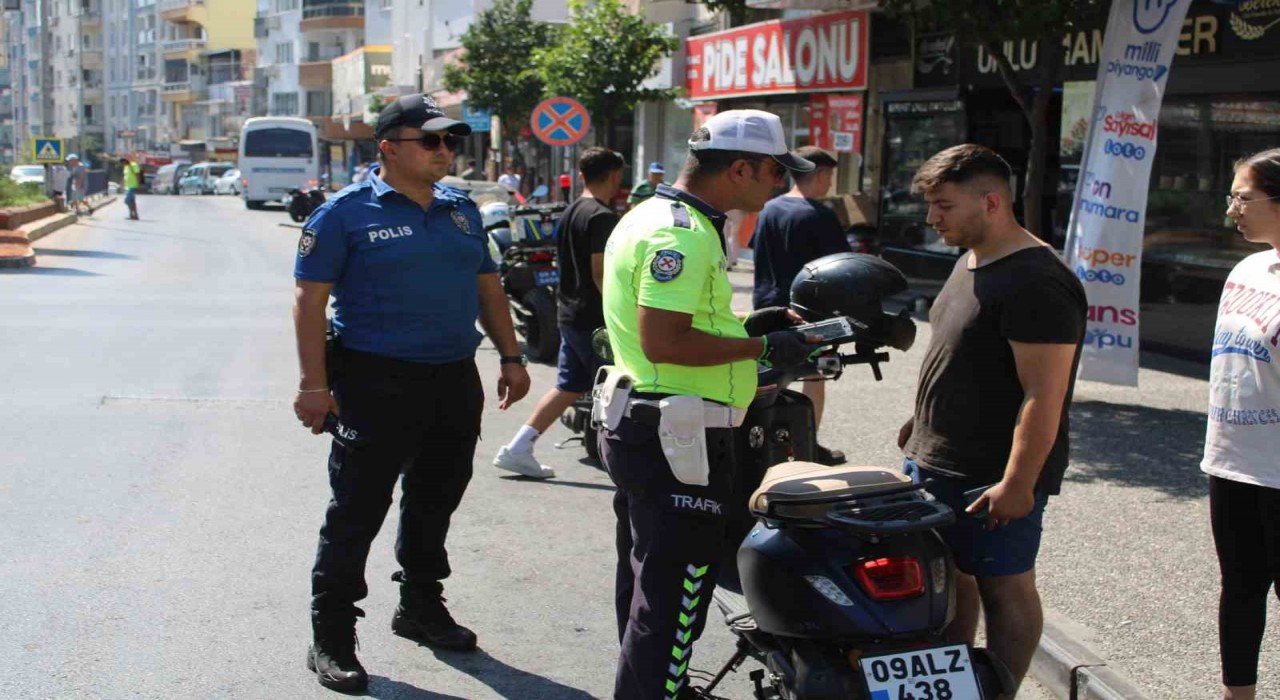 Aydında motosiklet sürücüleri denetlendi