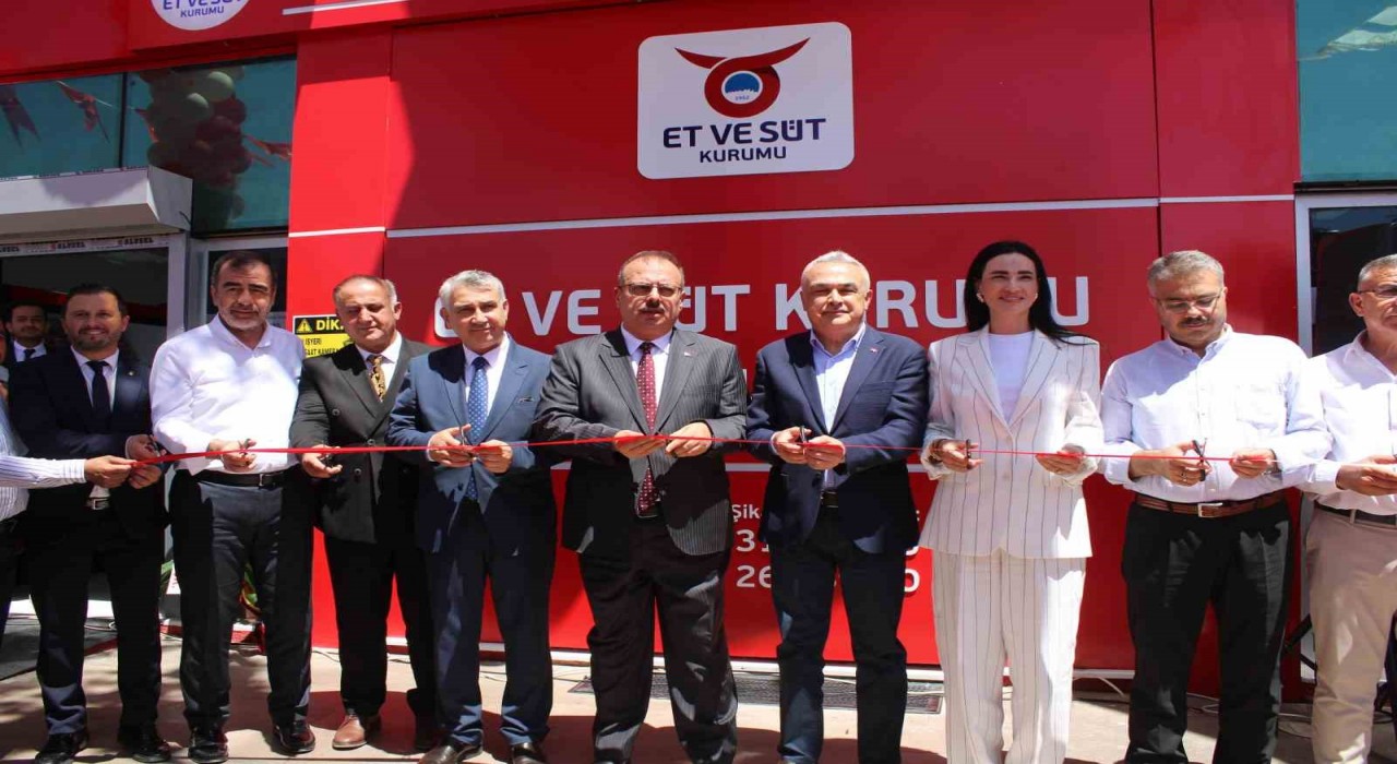 Aydının ilk Et ve Süt Kurumu Mağazası İncirliovada hizmete girdi