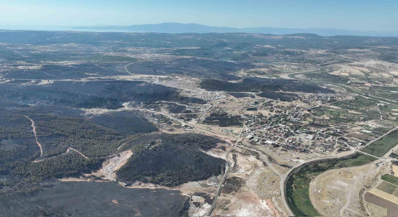 Ayvacıkta yangın 21 saatin ardından kontrol altına alındı