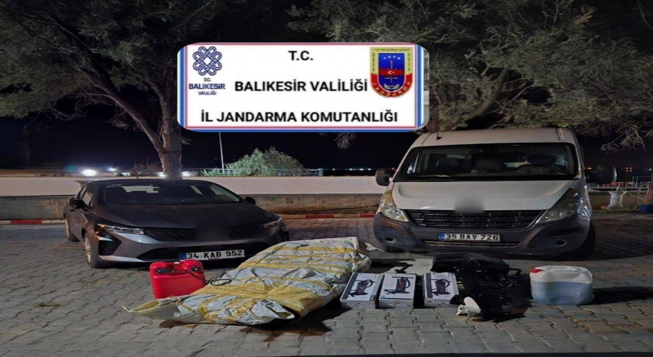 Ayvalıkta 22 düzensiz göçmen yakalandı