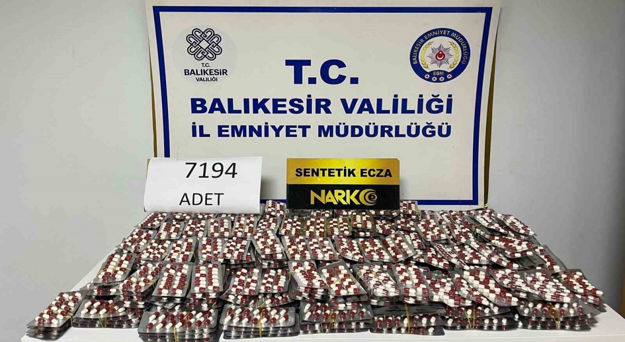 Ayvalıkta 7 bin 194 adet sentetik hap ele geçirildi