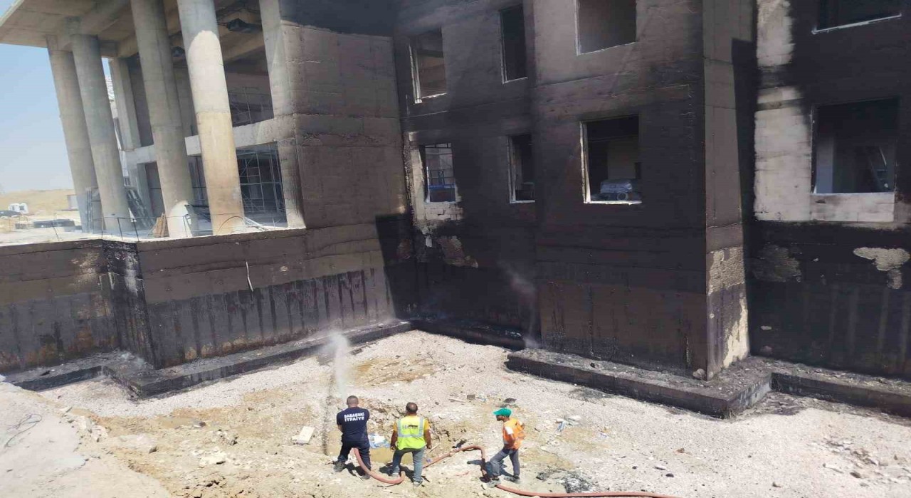 Babaeskide yüksek hızlı tren şantiyesinde yangın çıktı