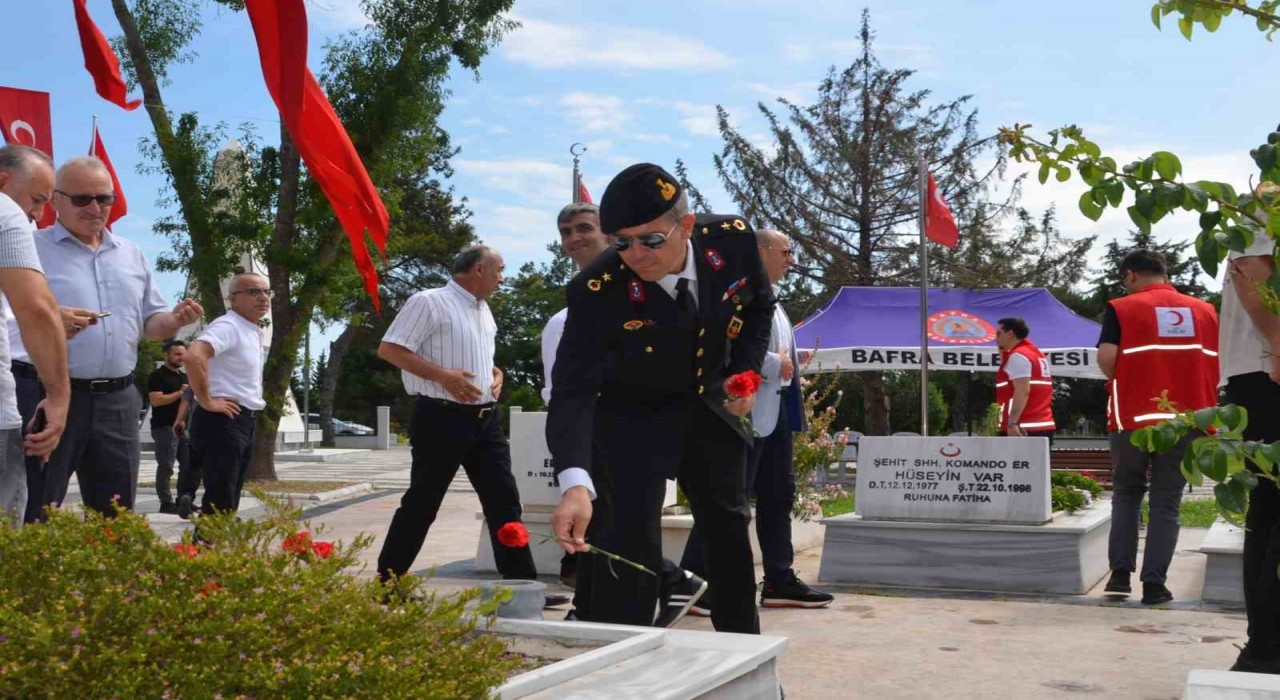 Bafrada 15 Temmuz şehitleri dualarla anıldı