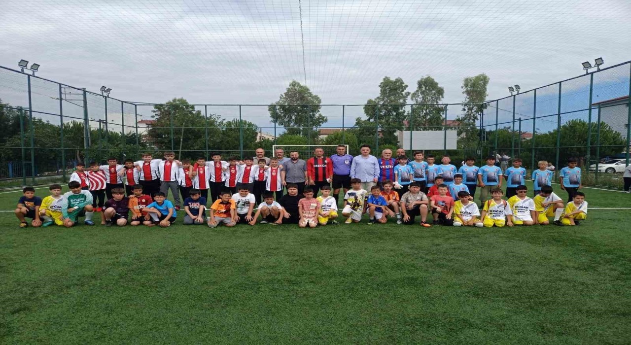 Bafrada Kuran Kursları Arası Futbol Turnuvası başladı