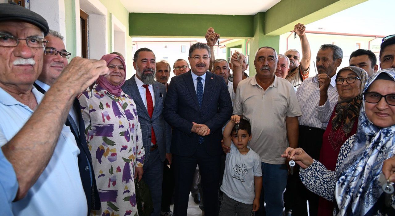 Bahçe Köyü'nde 89 Deprem Konutu Teslim Edildi