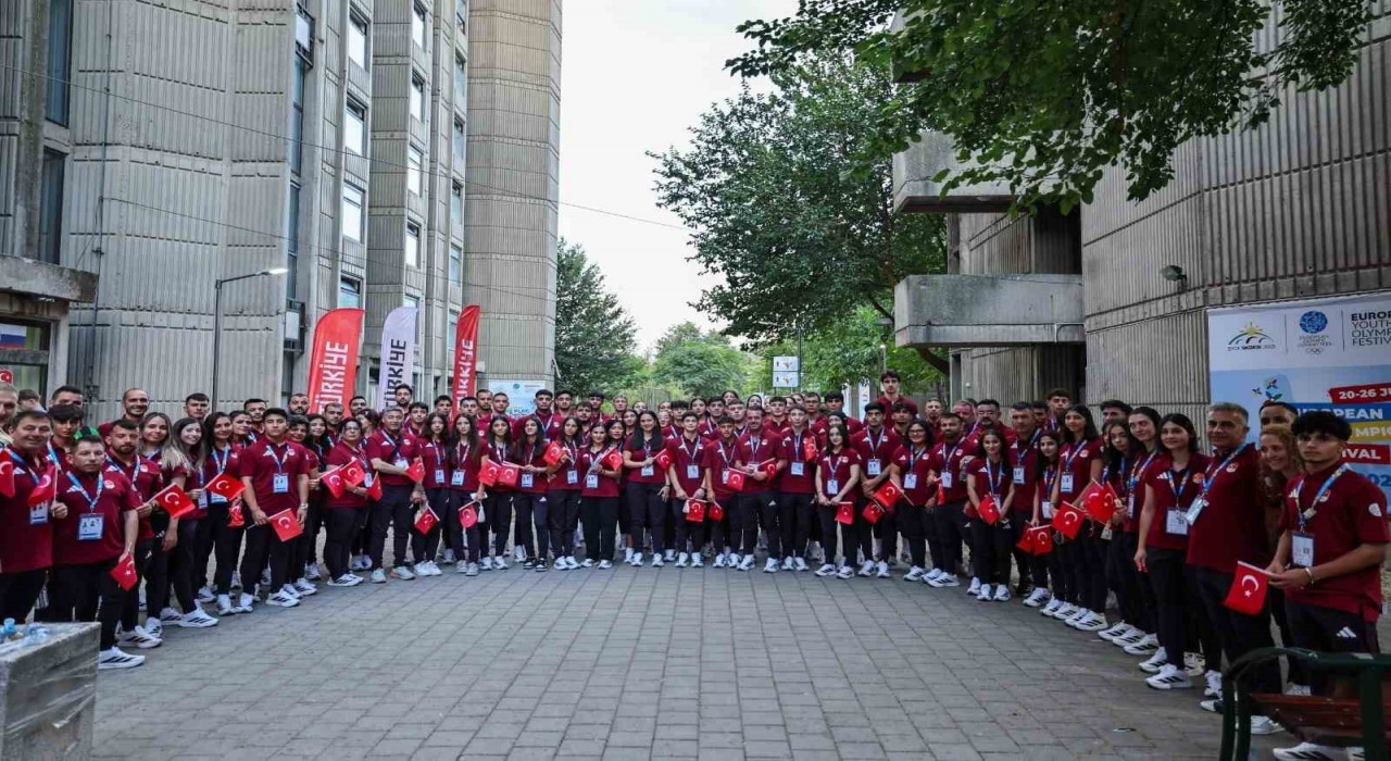 Bakan Bak: Spor ülkesi olma yolunda hızla ilerliyoruz