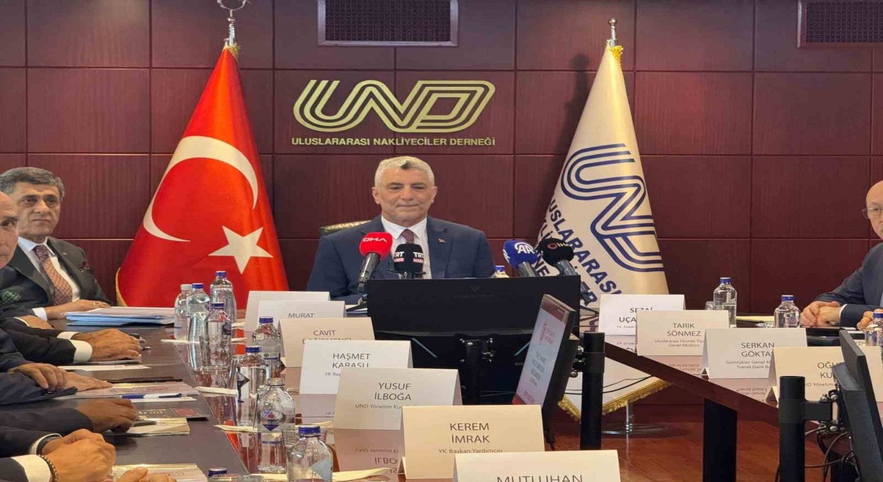 Bakan Bolat: Türkiye milli gelirinin 13de 1ini kara, hava, deniz ve demiryollarından oluşan lojistik sektörü sağlıyor