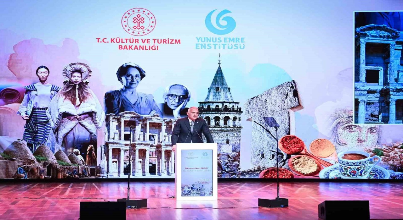 Bakan Ersoy, Yunus Emre Enstitüsü Yaz Okulları Kapanış Programına katıldı