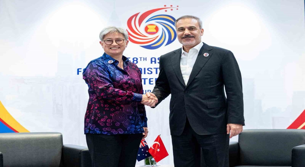 Bakan Fidan, Malezyada Avustralyalı mevkidaşı Wong ile görüştü