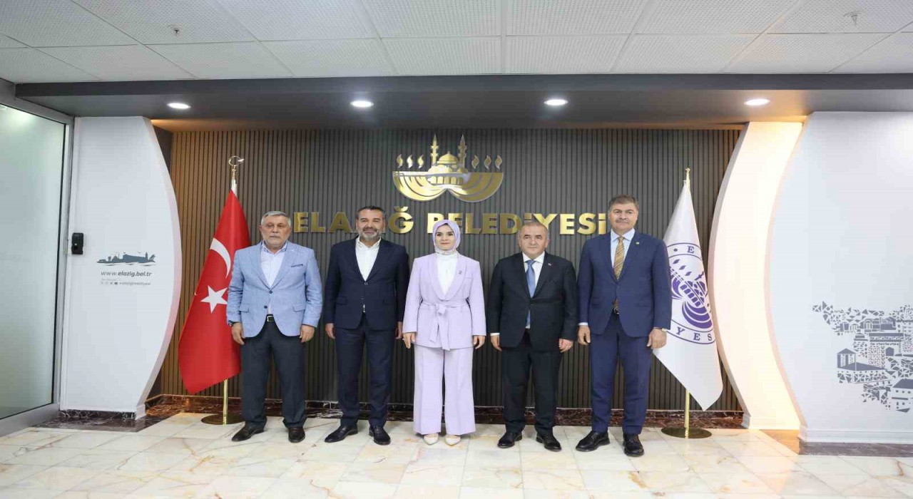 Bakan Göktaştan AK Parti İl Başkanlığı ve Elazığ Belediyesine ziyaret