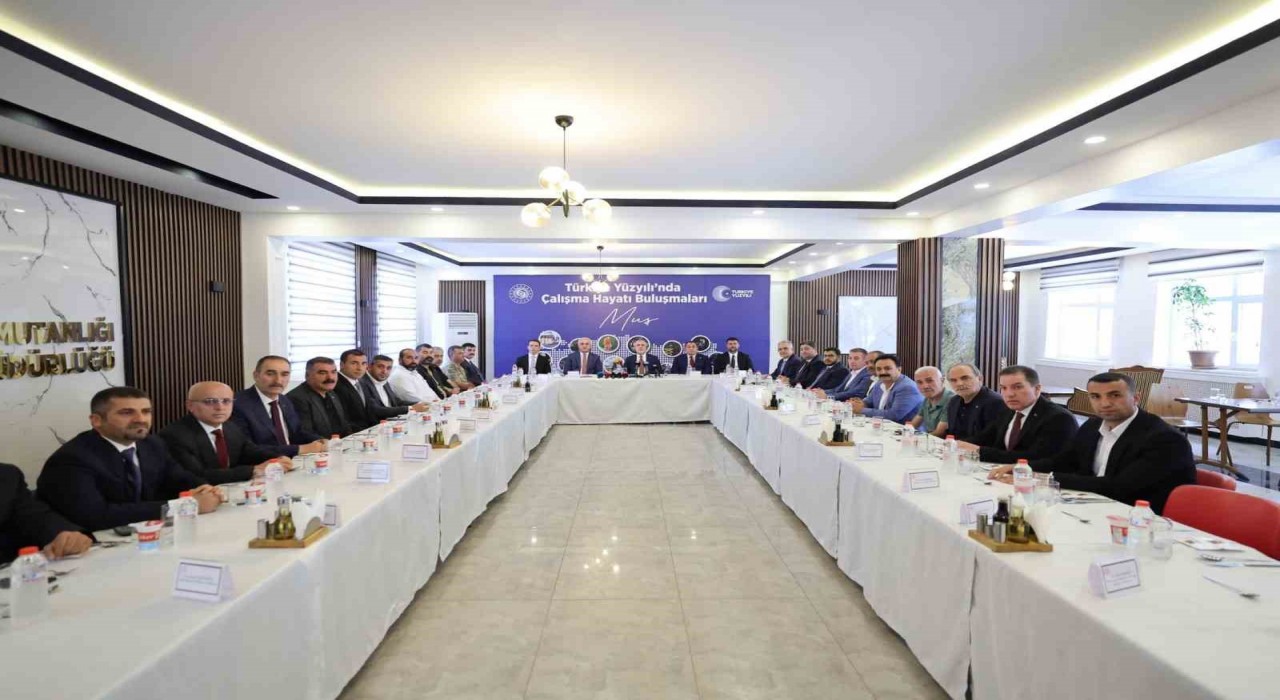 Bakan Işıkhan: Dağların arasında silah sesleri değil, üretimin sesi yankılanacak