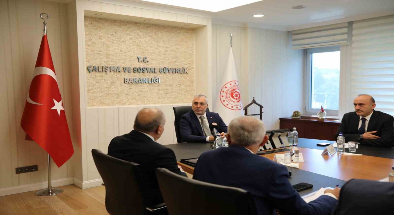 Bakan Işıkhan: İşçilerimize birinci altı ay için yüzde 24, ikinci, üçüncü ve dördüncü altı aylar için gerçekleşen enflasyon oranını teklif ediyoruz