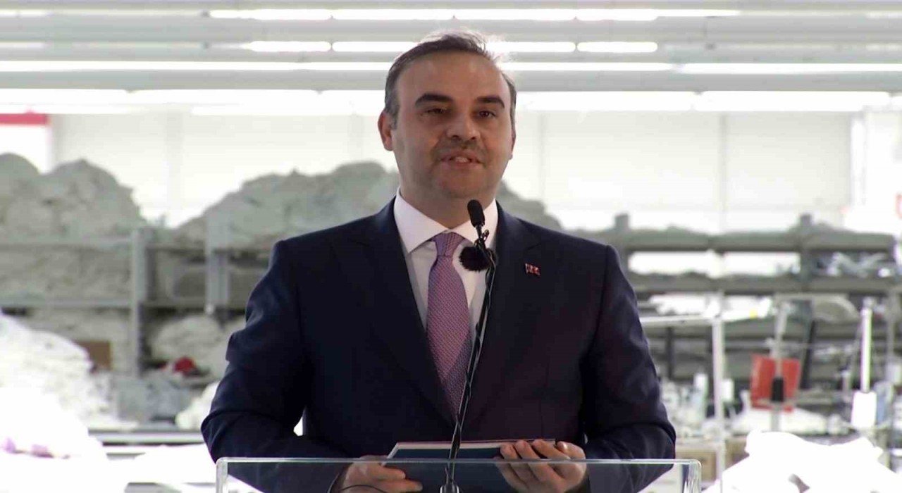 Bakan Kacır: Milli gelirimizi son 23 yılda 236 milyar dolardan 1,3 trilyon dolara yükselttik