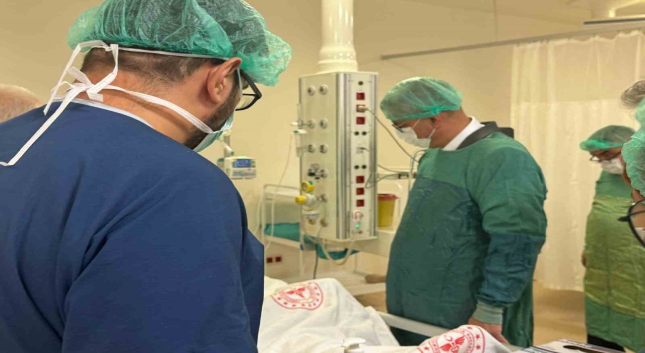 Bakan Memişoğlunun ziyaret ettiği Kader Dereli, Yoğun Bakıma Servisine alındı