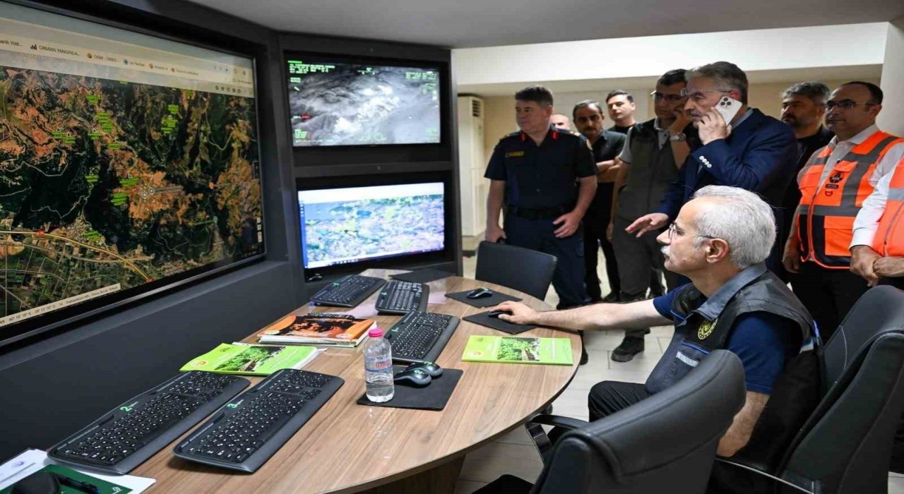 Bakan Uraloğlu: Yangının yayılım hızı ve enerjisi önemli ölçüde kontrol altına alınmıştır