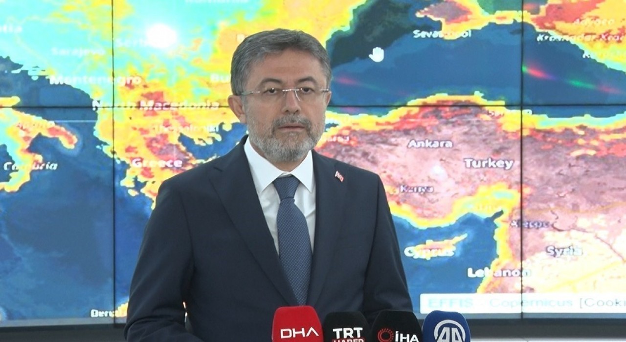 Bakan Yumaklı: 4 ilimizdeki 5 yangın kontrol altına alındı