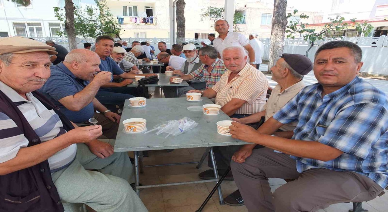 Balıkesirde aşure geleneği devam ediyor