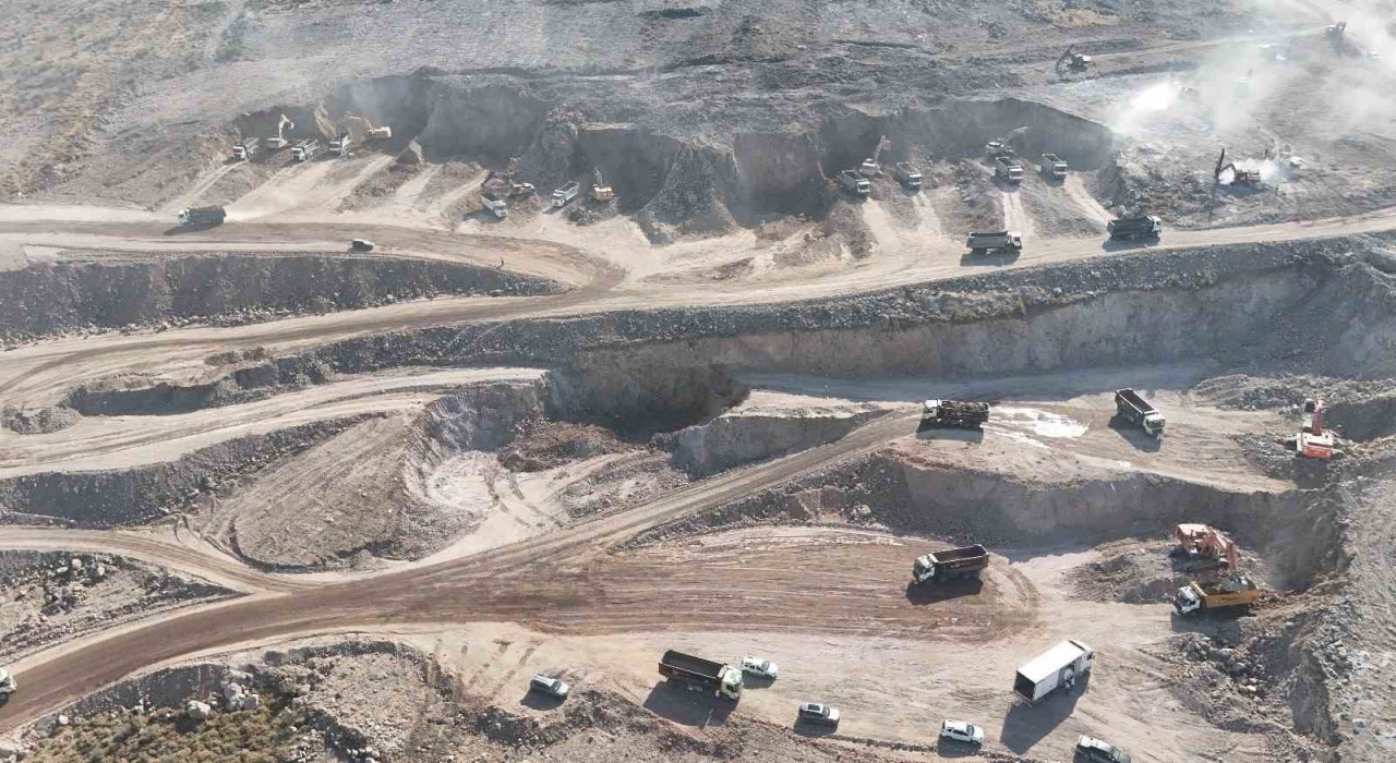 Balıkesirde jeotermal kaynaklı sera OSB projesi hızla ilerliyor