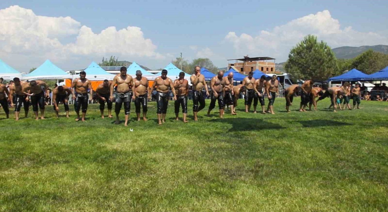 Balıkesirde Kızıklı Güneşlerine 314 pehlivan katıldı