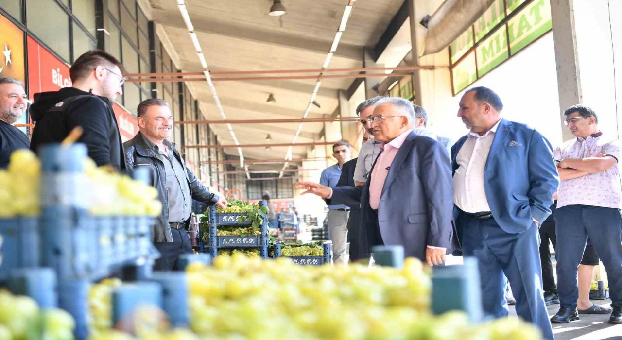 Başkan Büyükkılıçtan Kayseri Halk Kompleksine sabah ziyareti
