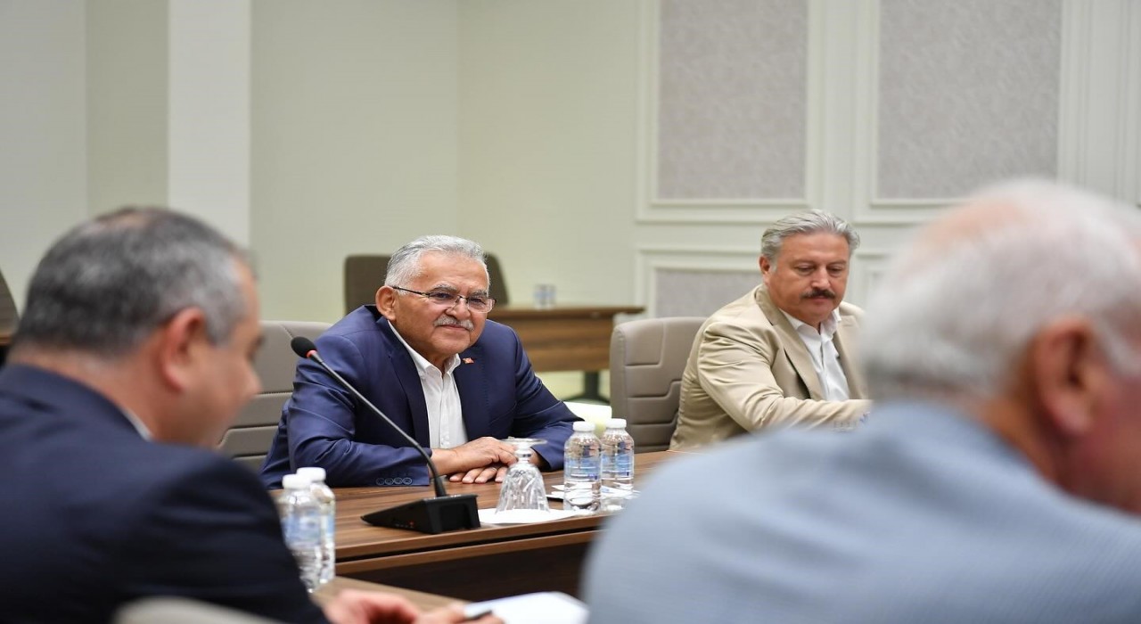 Başkan Büyükkılıçtan Melikgazide ‘Yatırım Değerlendirme Toplantısı