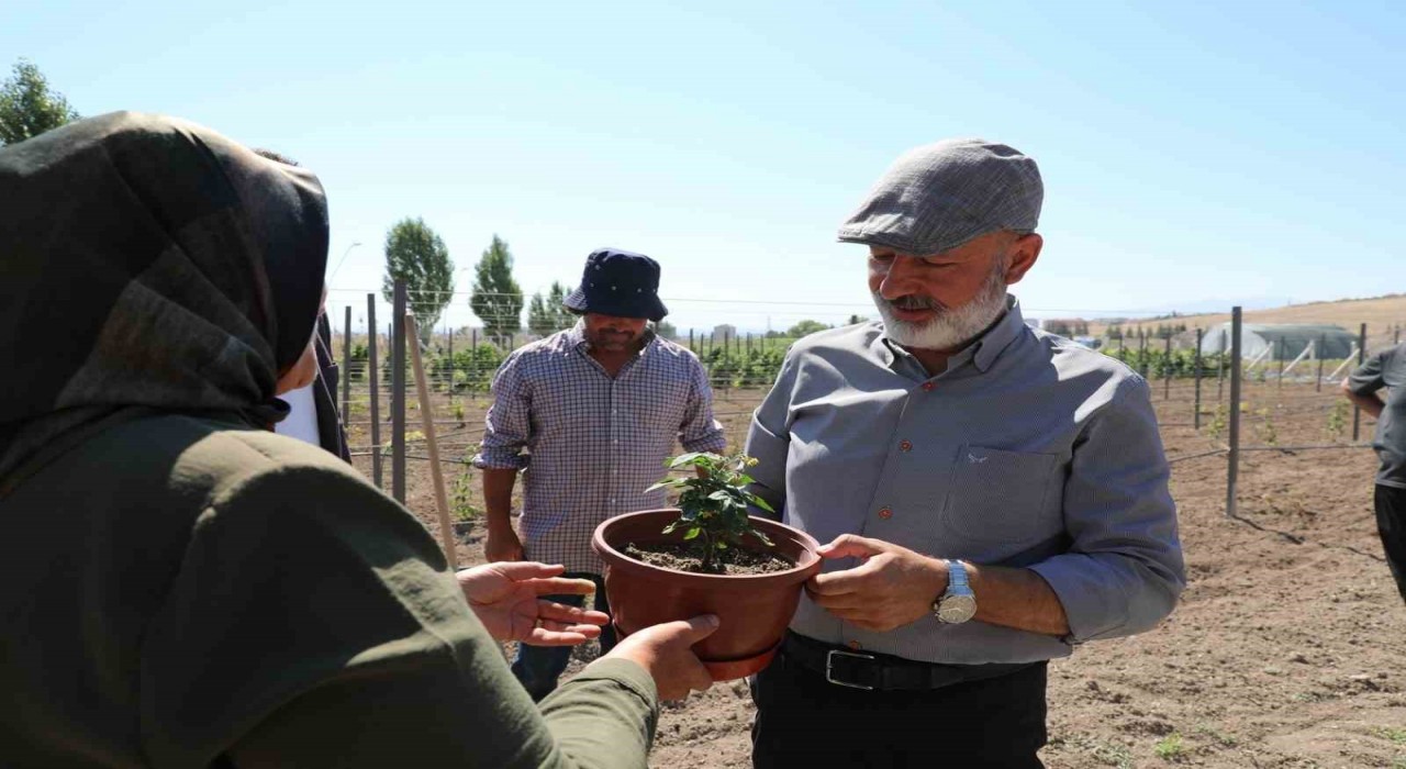 Başkan Çolakbayrakdar: Şehrin kalbinde tarımla, ülkemizin tarımsal geleceğini şekillendiriyoruz