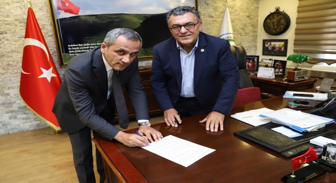 Başkan Demirden belediye personeline promosyon müjdesi