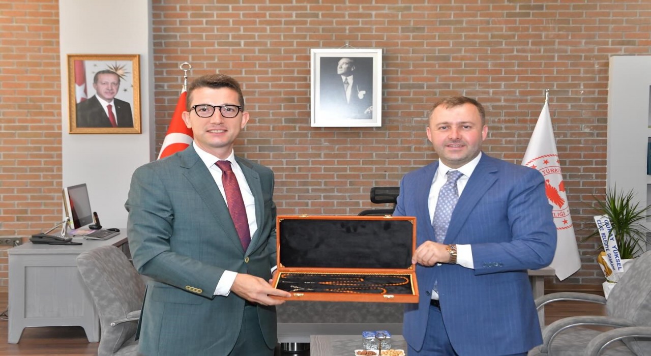Başkan Güray Yükselden, Kaymakam Yusuf Kaptanoğluna hayırlı olsun ziyareti