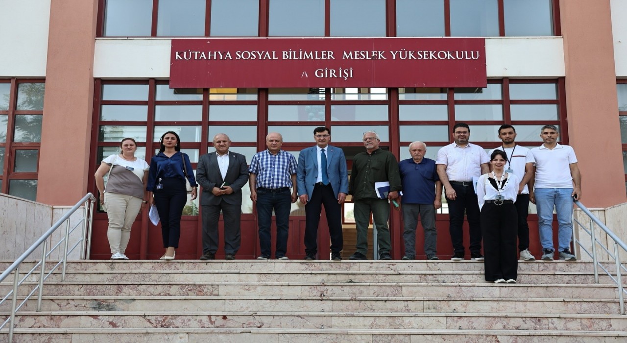 Başkan Kahveciden DPÜ Sosyal Bilimler MYOya ziyaret