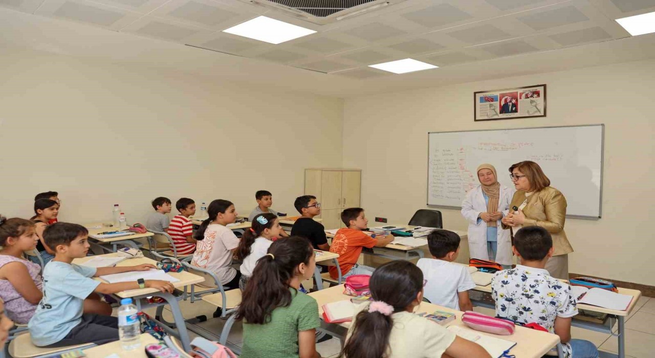 Başkan Şahin, yaz okullarından faydalanan çocuklar ile bir araya geldi