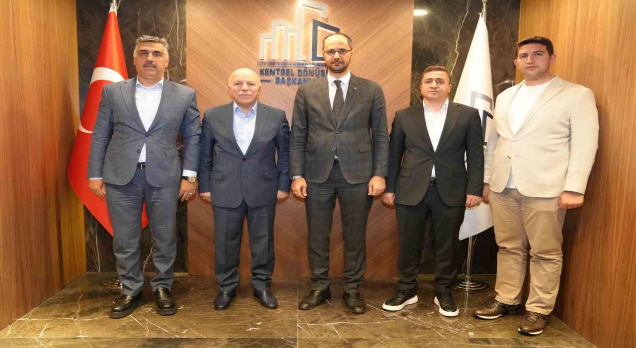 Başkan Sekmenden kentsel dönüşüm mesaisi