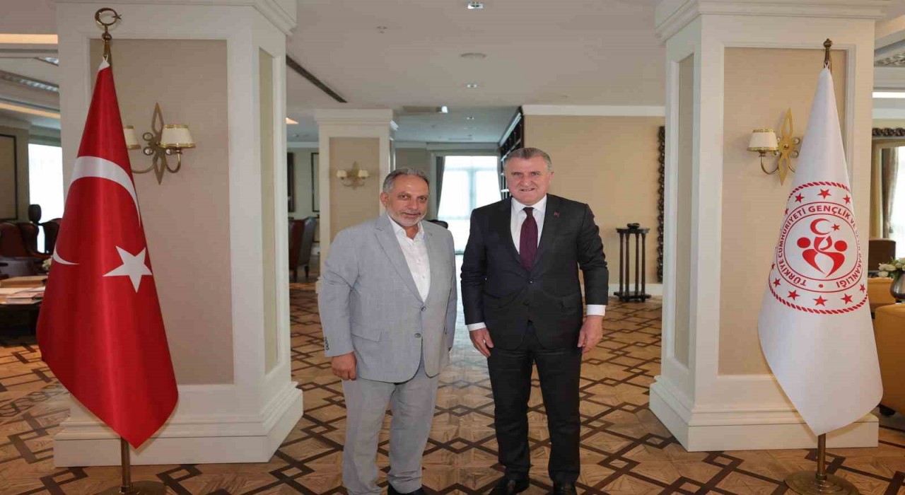 Başkan Yalçından Bakan Baka stadyum ziyareti