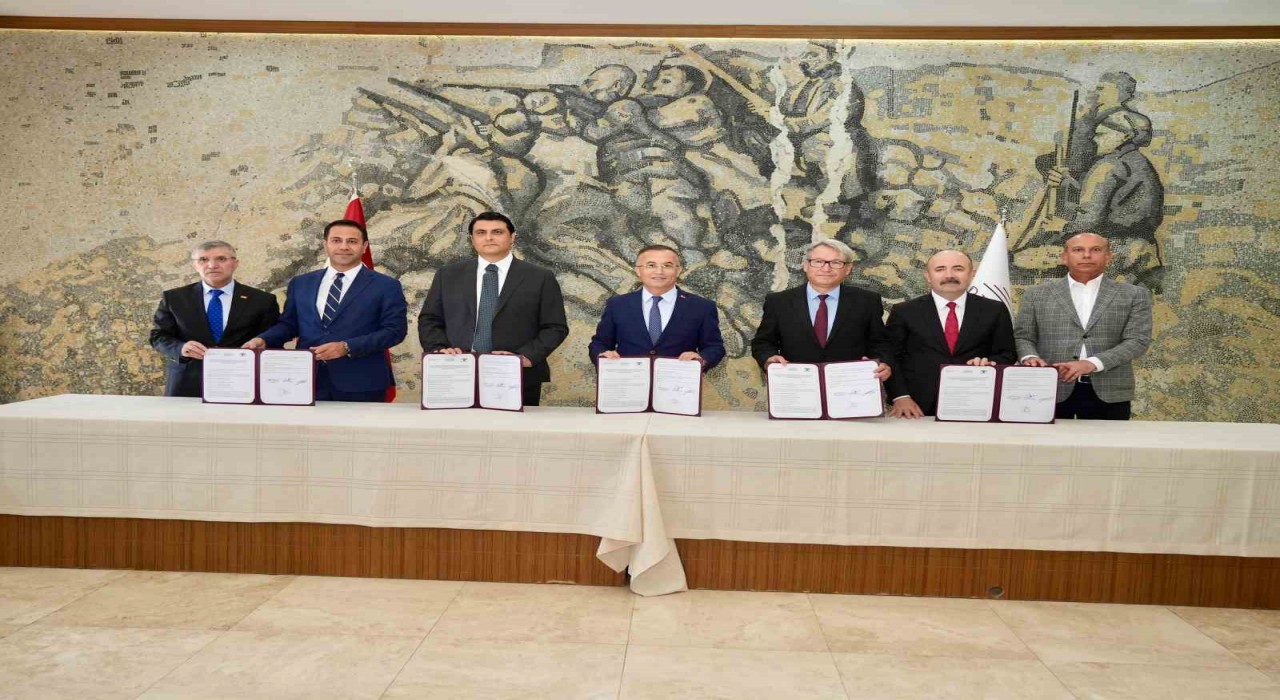 Başkan Yılmazdan Dülük Antik Kenti kazı çalışmalarına önemli destek