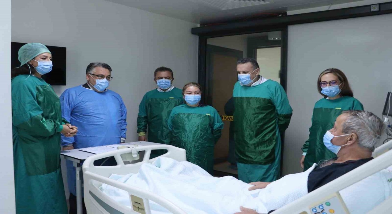 Batı Karadeniz Bölgesinde bir ilk: BEUNda otolog kemik iliği nakli