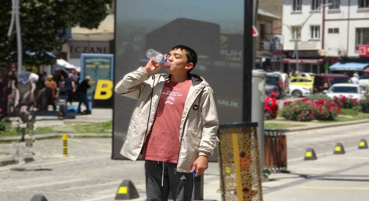 Bayburtta hava sıcaklığı bugünden itibaren mevsim normalleri üzerine çıkacak