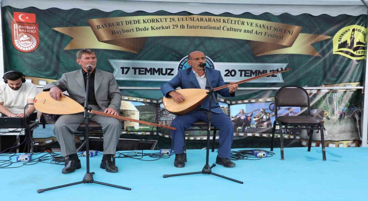 Bayburtta Yerel Ozanlar Konseri ve Aşıklar Şöleni düzenlendi