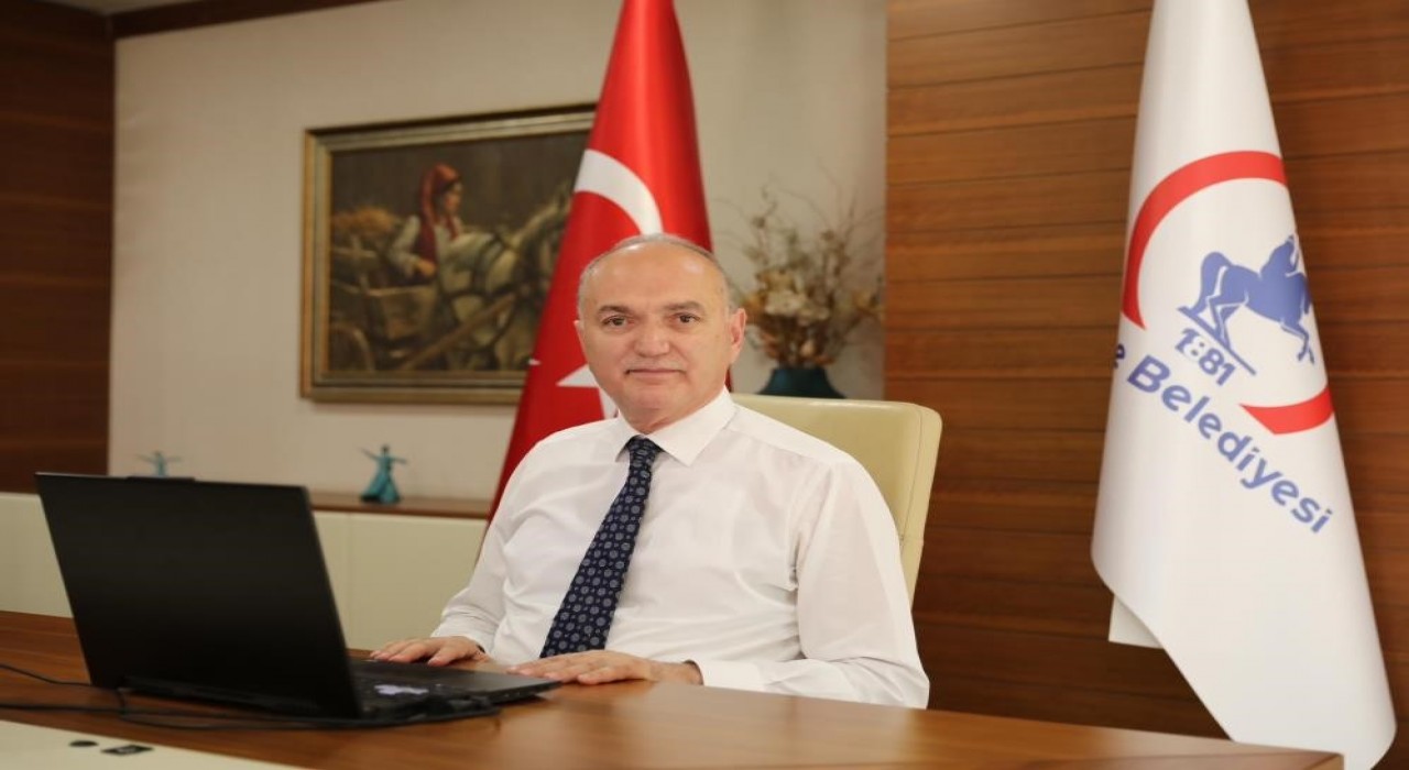 Belediye Başkanı Özlü Bu saygısızlığı lanetliyorum