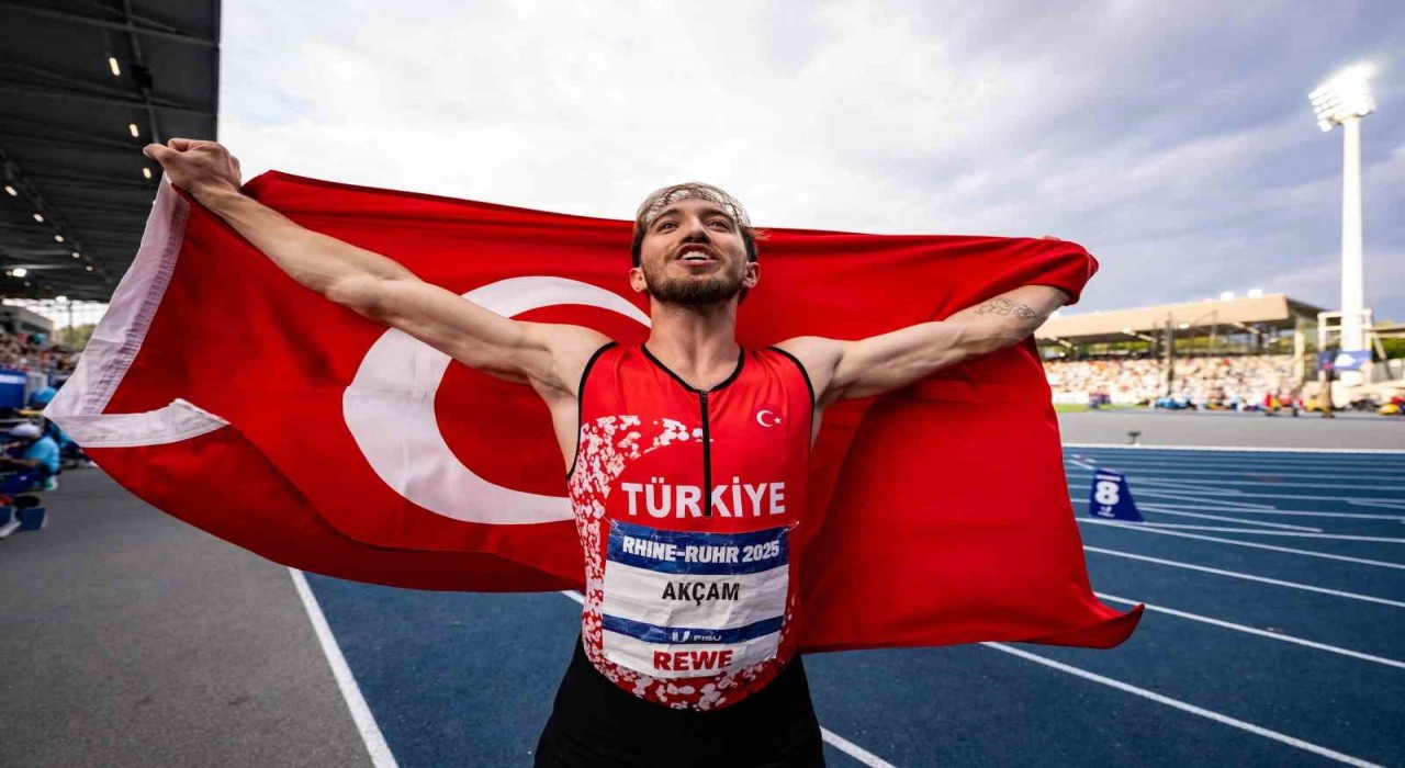 Berke Akçamdan altın madalya